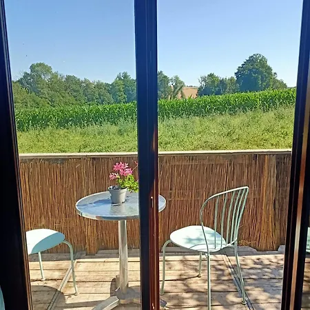 A L'est D'eden Chalet *